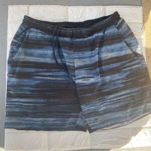 Lululemon Channel Cross Swim Short XL youth